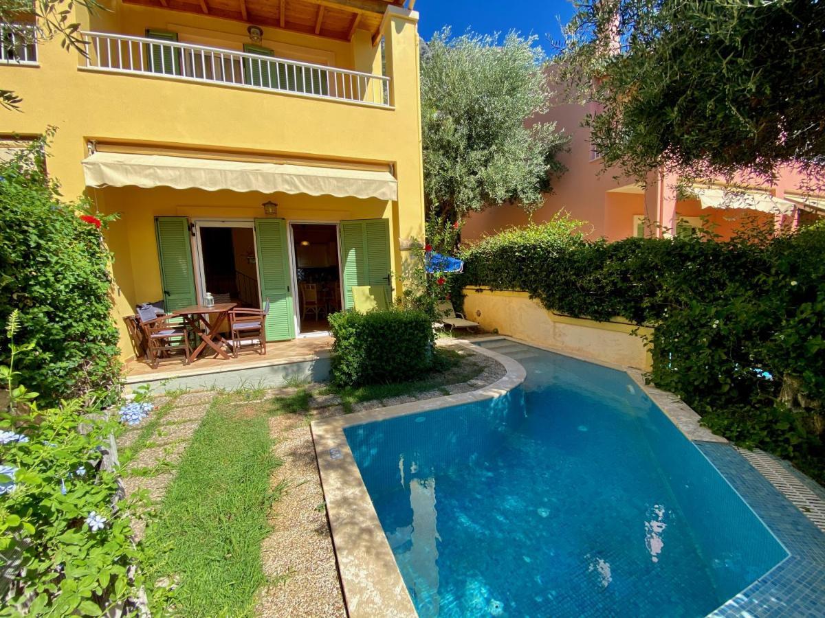 La Riviera Barbati Seaside Apartments & Villas Екстериор снимка