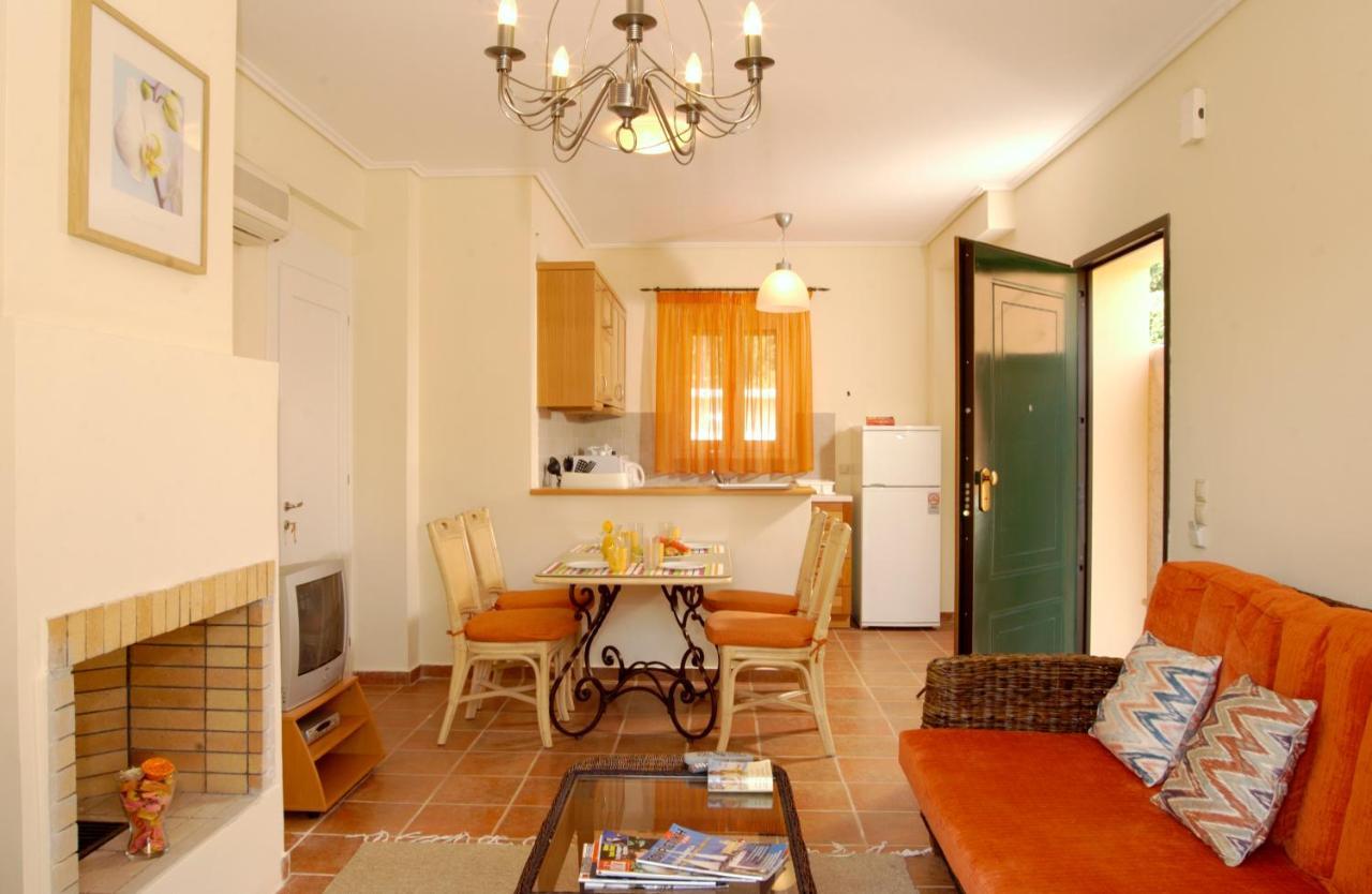 La Riviera Barbati Seaside Apartments & Villas Екстериор снимка