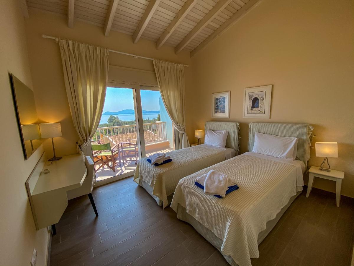 La Riviera Barbati Seaside Apartments & Villas Екстериор снимка