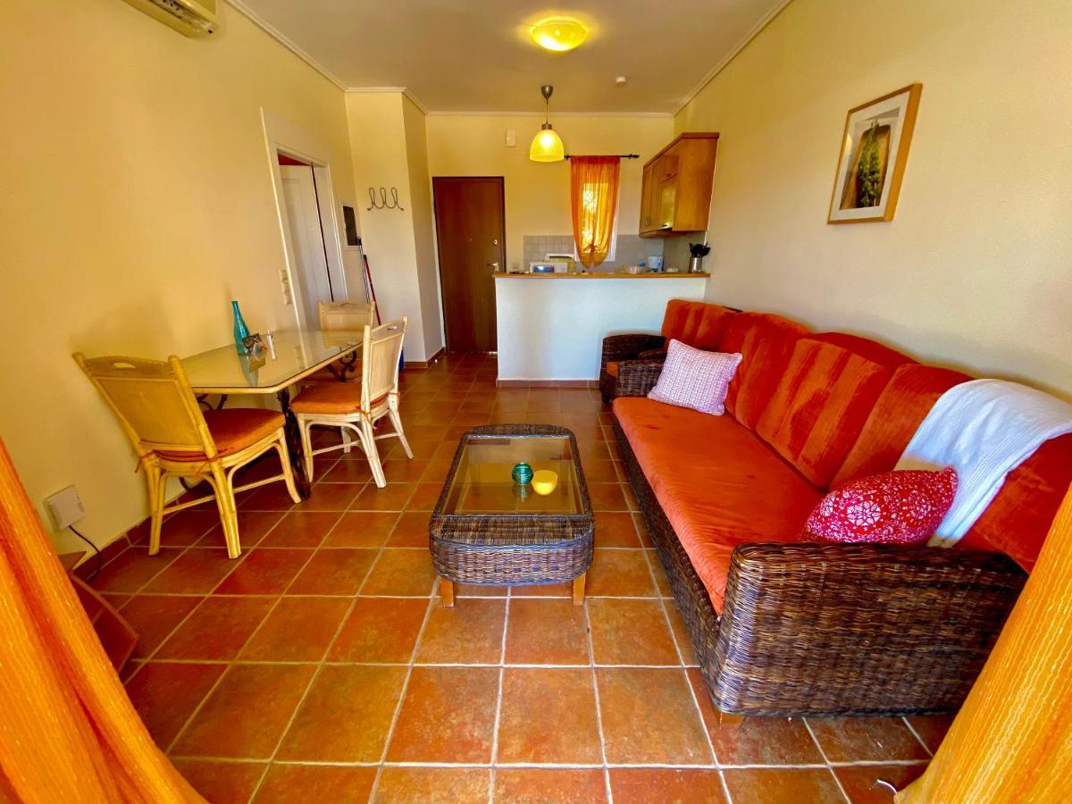 La Riviera Barbati Seaside Apartments & Villas Екстериор снимка