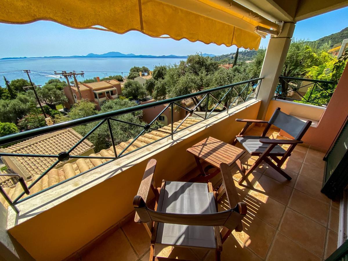 La Riviera Barbati Seaside Apartments & Villas Екстериор снимка