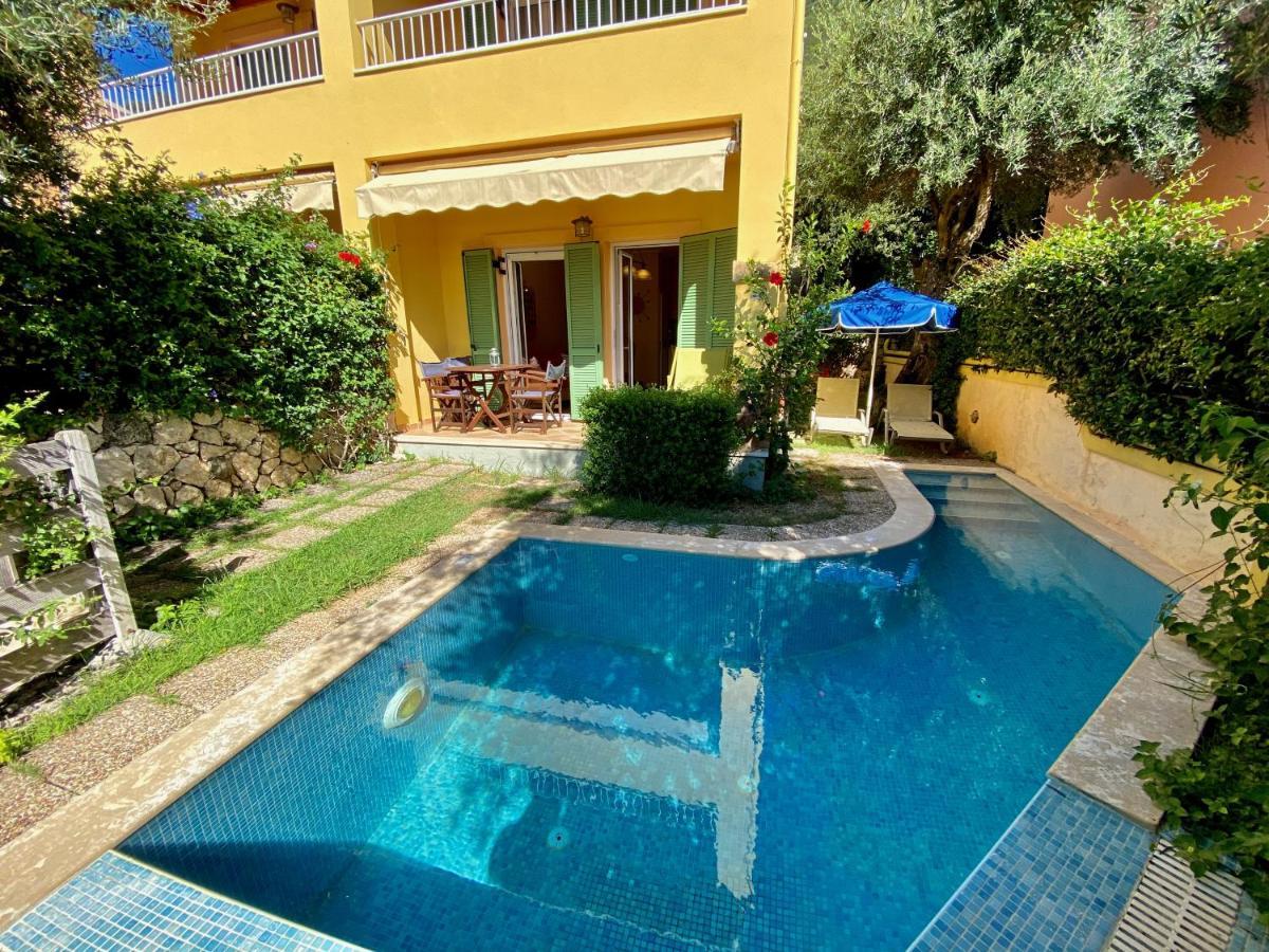 La Riviera Barbati Seaside Apartments & Villas Екстериор снимка