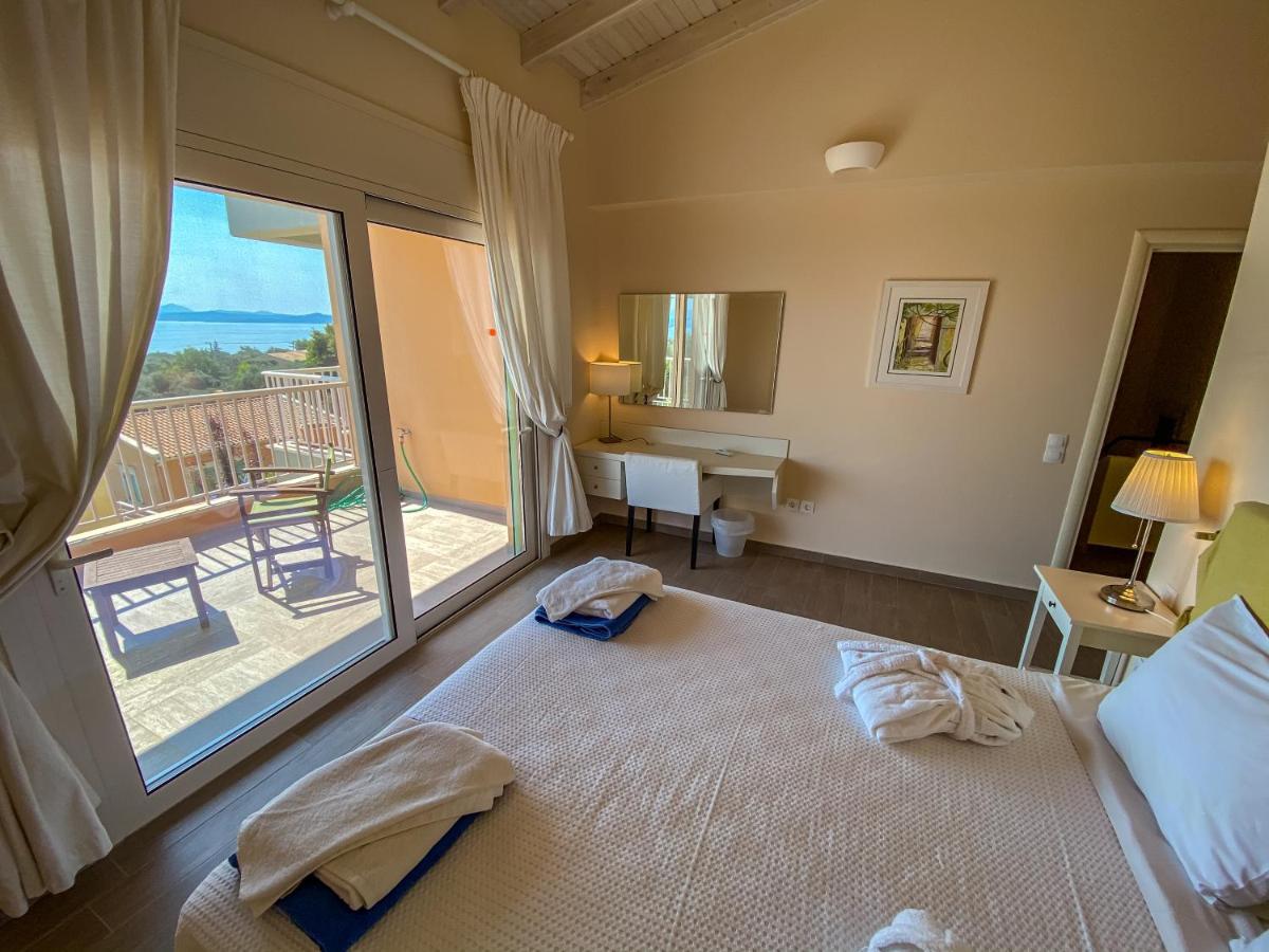 La Riviera Barbati Seaside Apartments & Villas Екстериор снимка