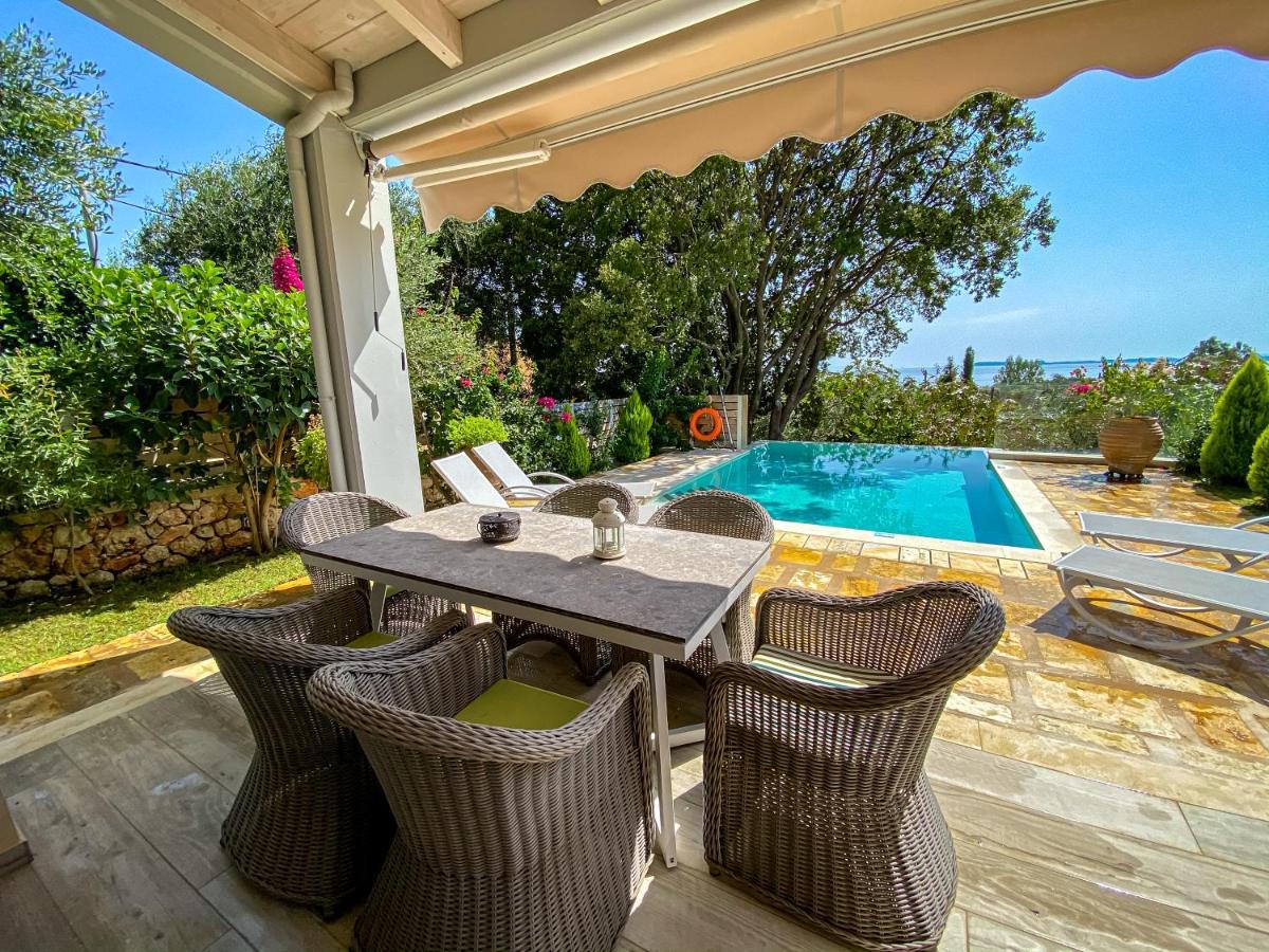 La Riviera Barbati Seaside Apartments & Villas Екстериор снимка